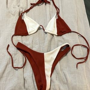 Two-tone bathing suit